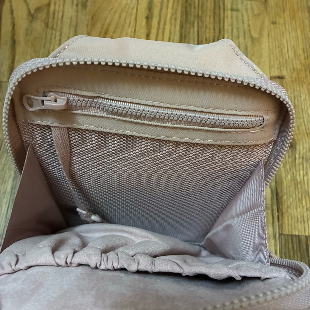 BEIS Sport Sling Atlas Pink - Picture 6 of 6